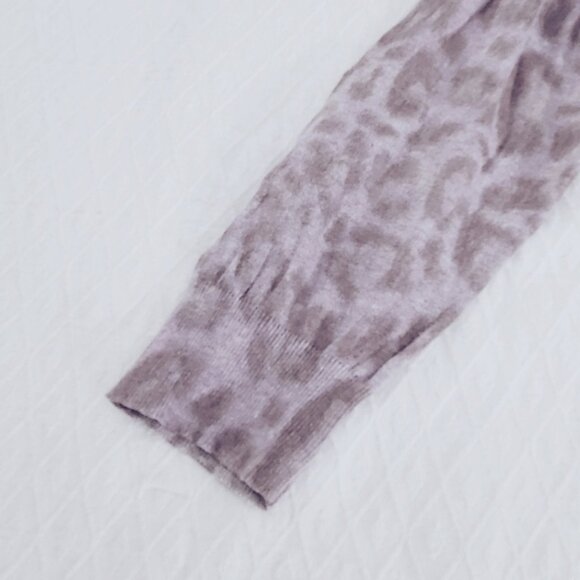 Banana Republic Petite- Cool Lavender Grey Cheetah Print Pullover Sweater - Picture 5 of 10
